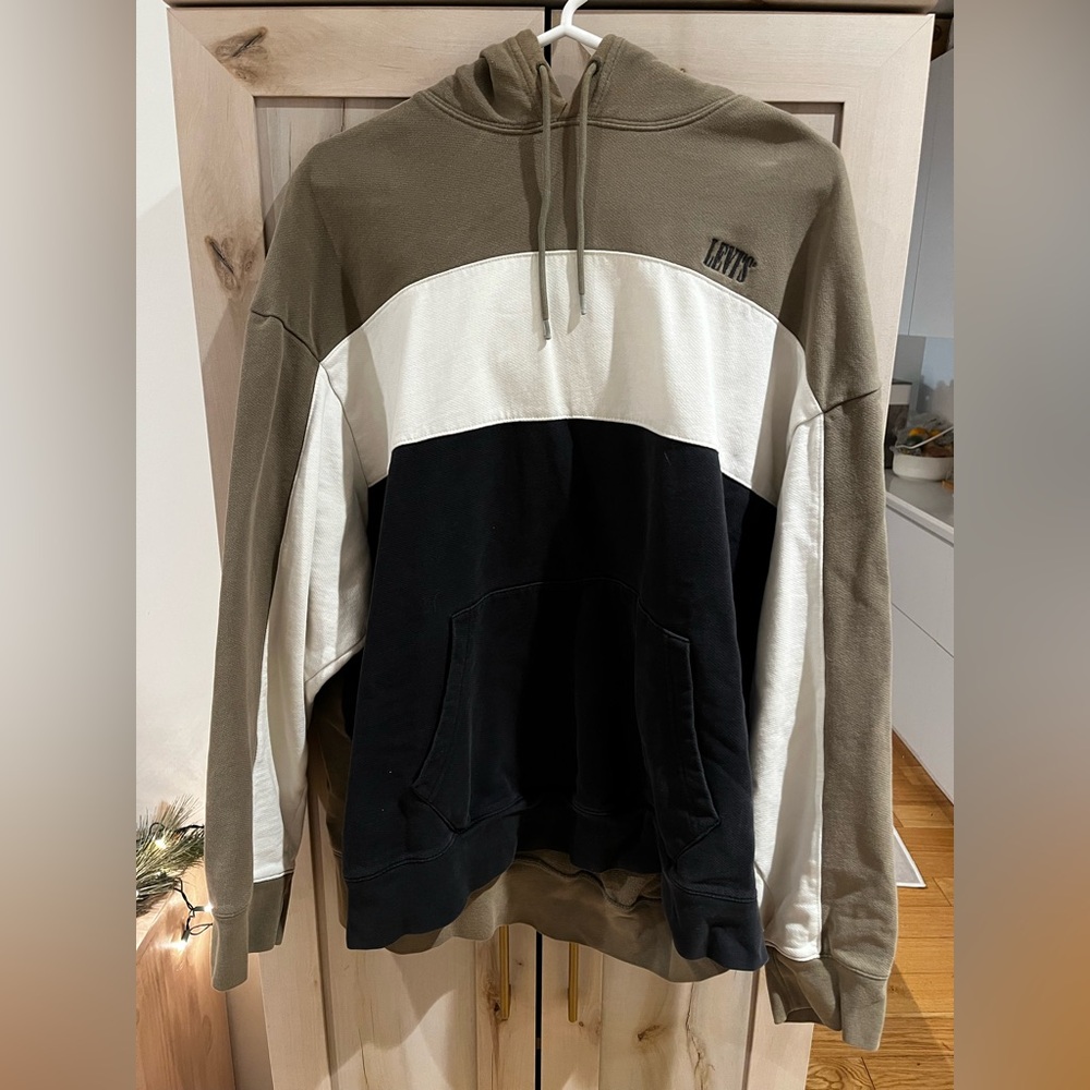 Levi’s Men’s hoodie